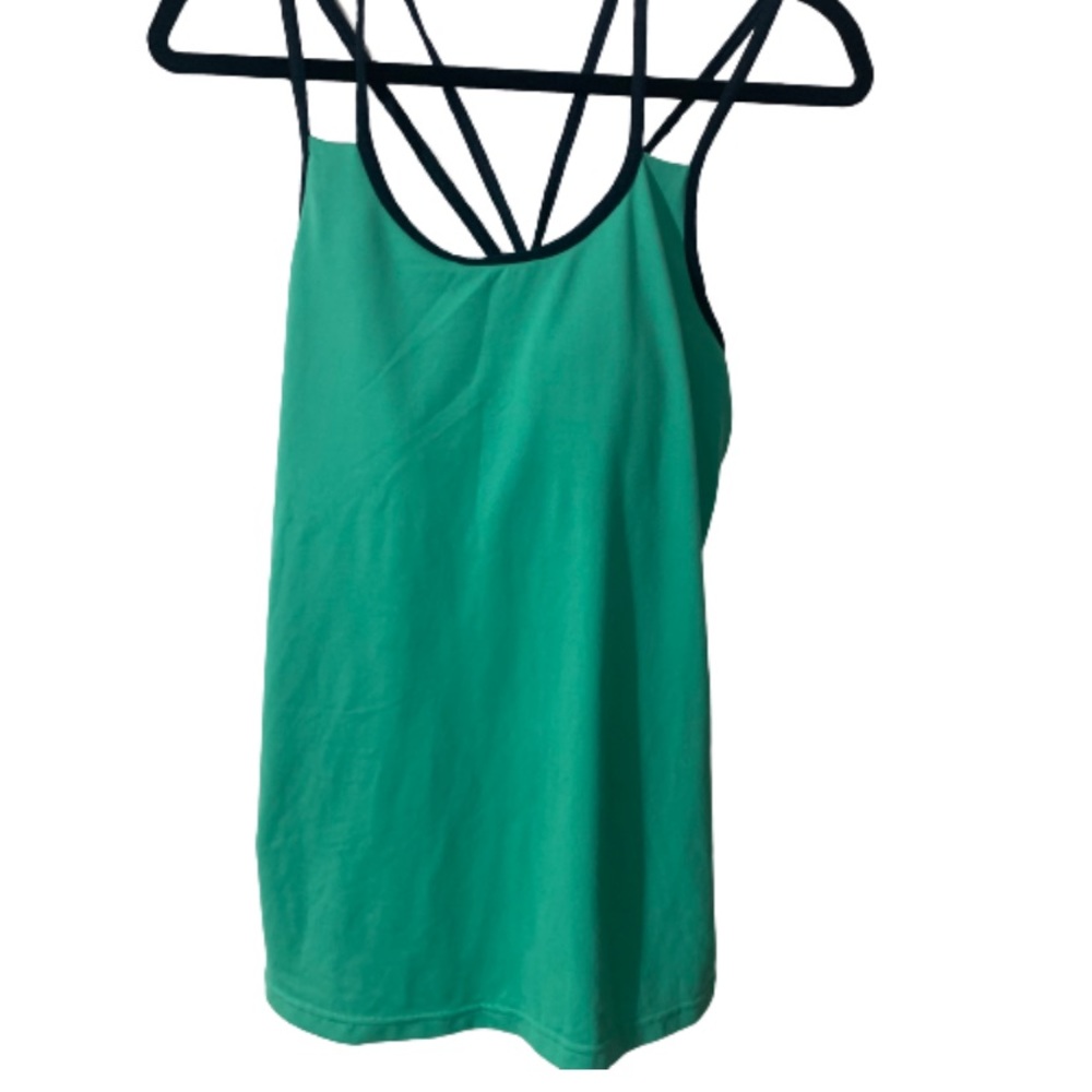 Athletic tank top